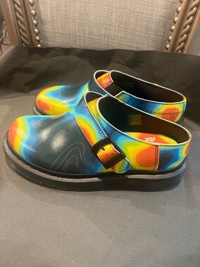 Women Rainbow Heat-Map Clog Shoes size 8